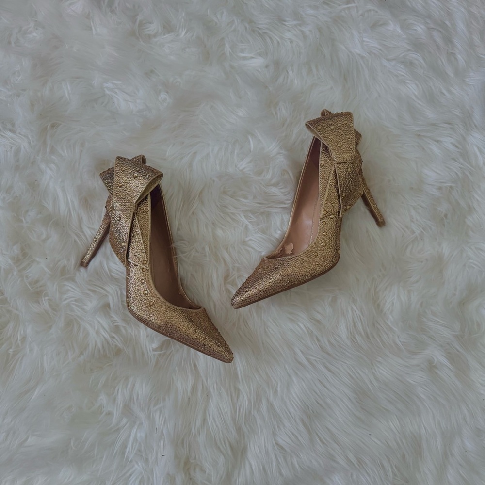 jewled Gold Pointed-Toe High Heels with Bow Accent